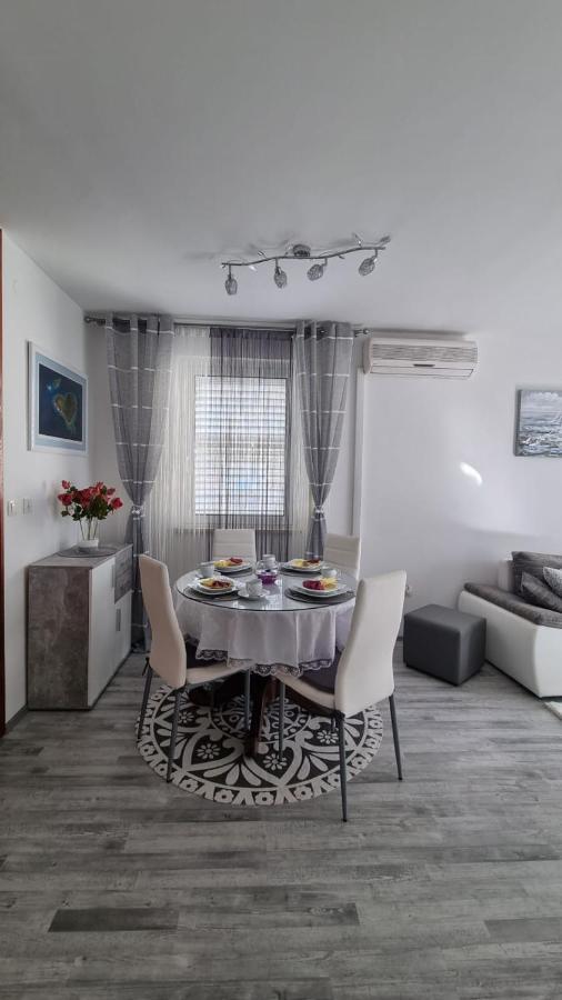 Apartman Nikol Makarska Buitenkant foto