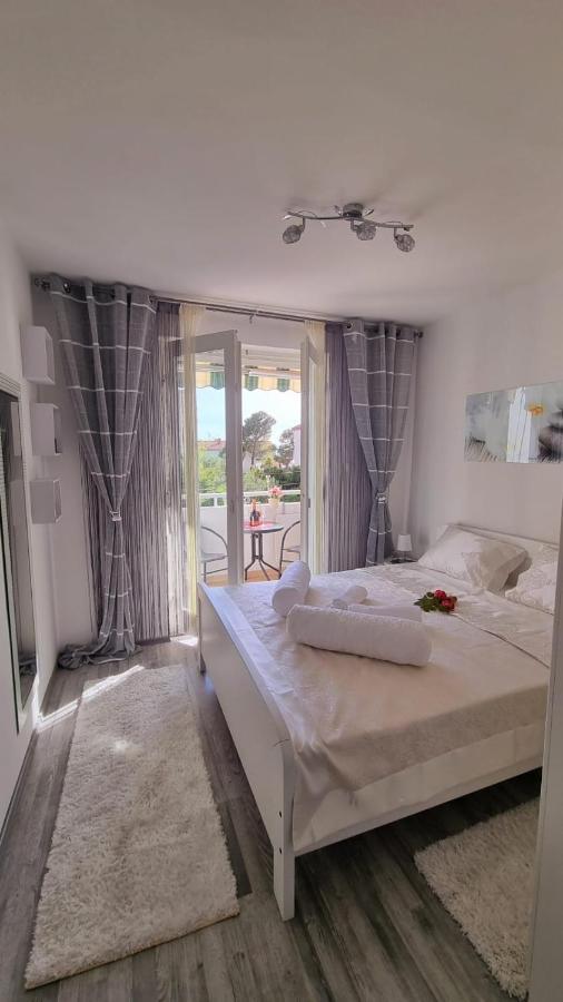 Apartman Nikol Makarska Buitenkant foto
