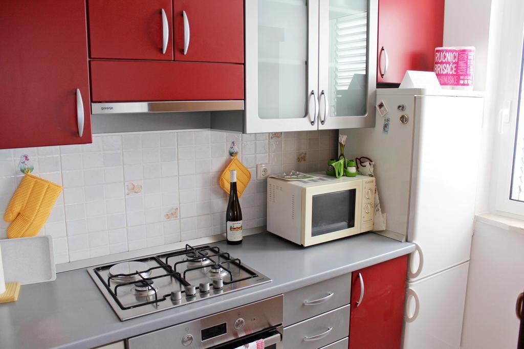 Apartman Nikol Makarska Buitenkant foto